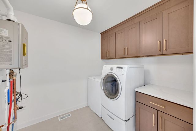 1032 Edwin Warner Dr, Nashville, TN 37205