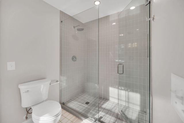 1032 Edwin Warner Dr, Nashville, TN 37205