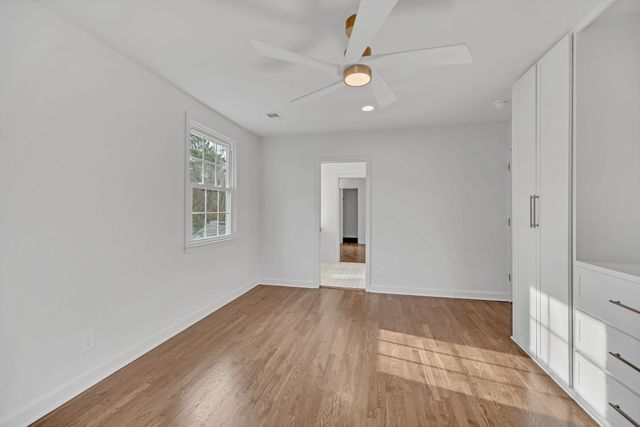 1032 Edwin Warner Dr, Nashville, TN 37205