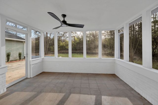 1032 Edwin Warner Dr, Nashville, TN 37205