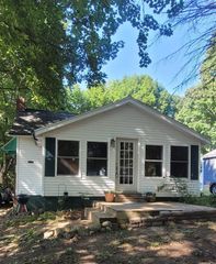 1193 Lakeview Drive, Brooklyn, MI 49230