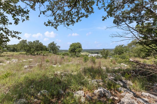 1869 PARADISE PKWY, Canyon Lake, TX 78133