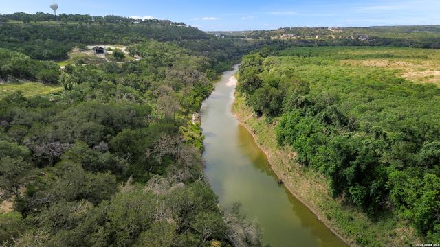 1869 PARADISE PKWY, Canyon Lake, TX 78133