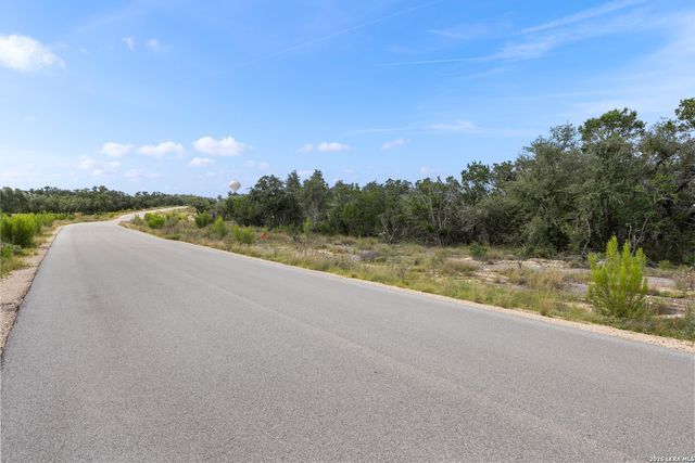 1869 PARADISE PKWY, Canyon Lake, TX 78133