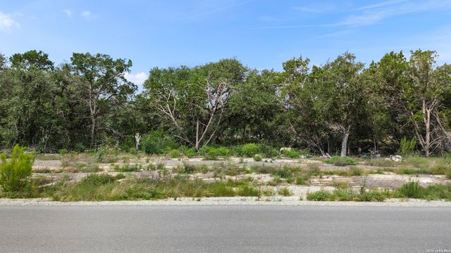 1869 PARADISE PKWY, Canyon Lake, TX 78133
