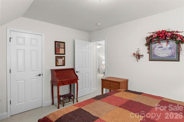 1498 Finwick Drive, Pfafftown, NC 27040