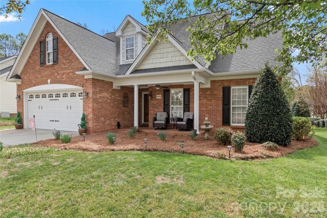 1498 Finwick Drive, Pfafftown, NC 27040