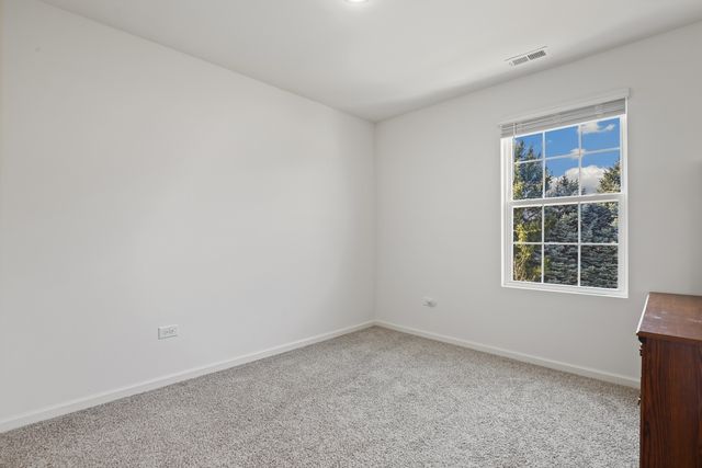 2051 Canyon Creek Court, Aurora, IL 60503