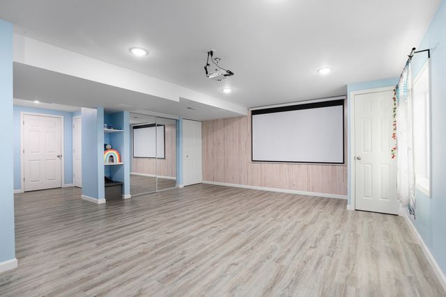 2051 Canyon Creek Court, Aurora, IL 60503