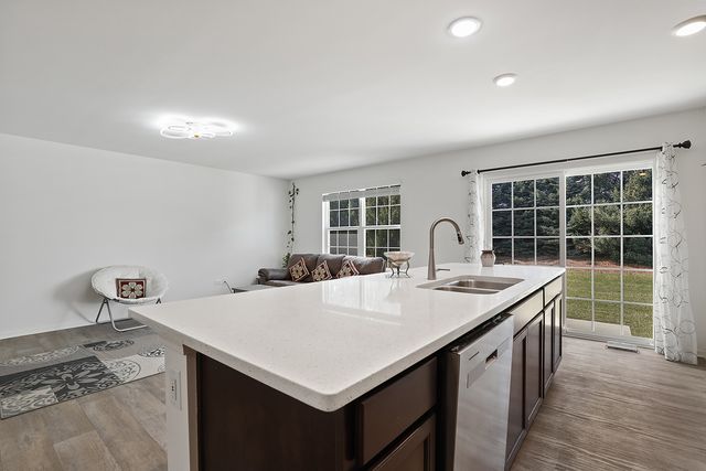 2051 Canyon Creek Court, Aurora, IL 60503