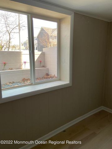 211 Henley Avenue, Pine Beach, NJ 08741