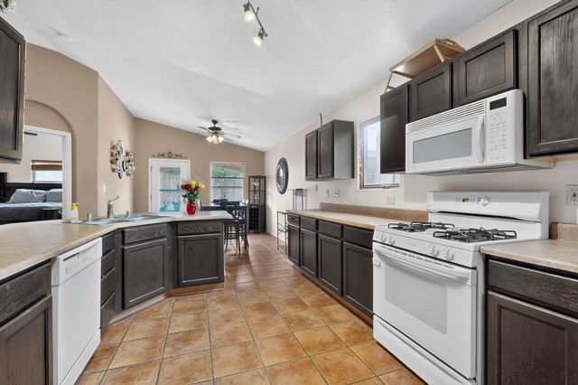 10535 Portofino Drive NW, Albuquerque, NM 87114