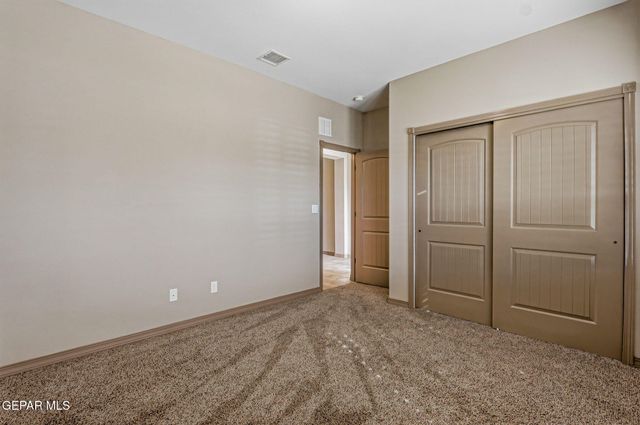 465 PRIME DESERT Drive, El Paso, TX 79932