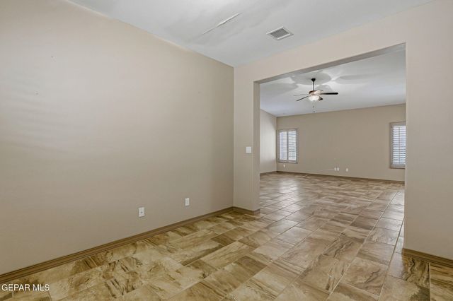 465 PRIME DESERT Drive, El Paso, TX 79932