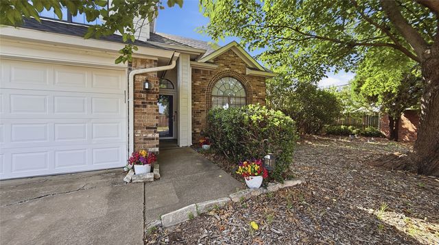 6700 Megan Lane, North Richland Hills, TX 76182