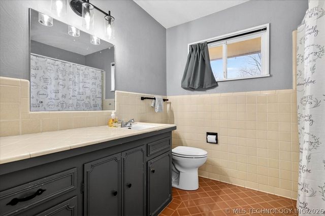 1507 Crescent Drive, Bartlesville, OK 74006