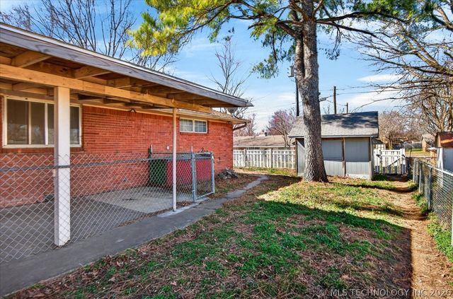 1507 Crescent Drive, Bartlesville, OK 74006