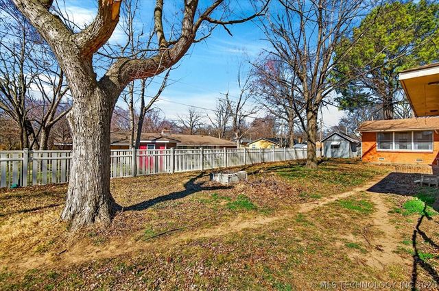 1507 Crescent Drive, Bartlesville, OK 74006