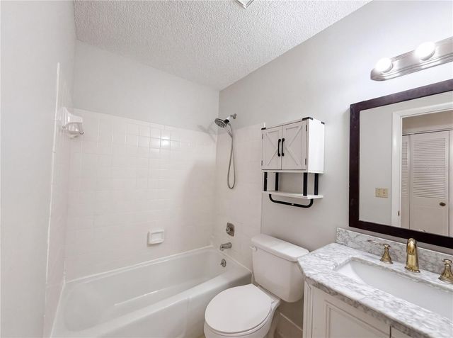 543 SILVER COURSE CIRCLE, Ocala, FL 34472