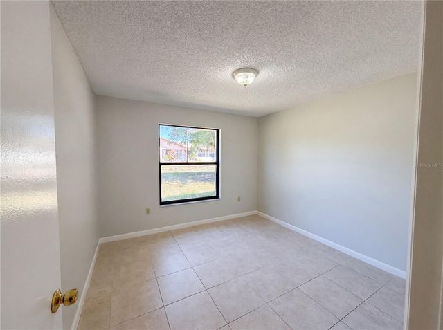 543 SILVER COURSE CIRCLE, Ocala, FL 34472