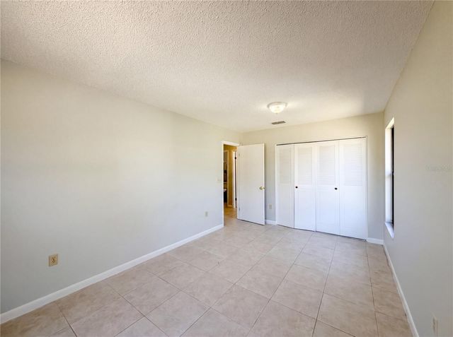 543 SILVER COURSE CIRCLE, Ocala, FL 34472