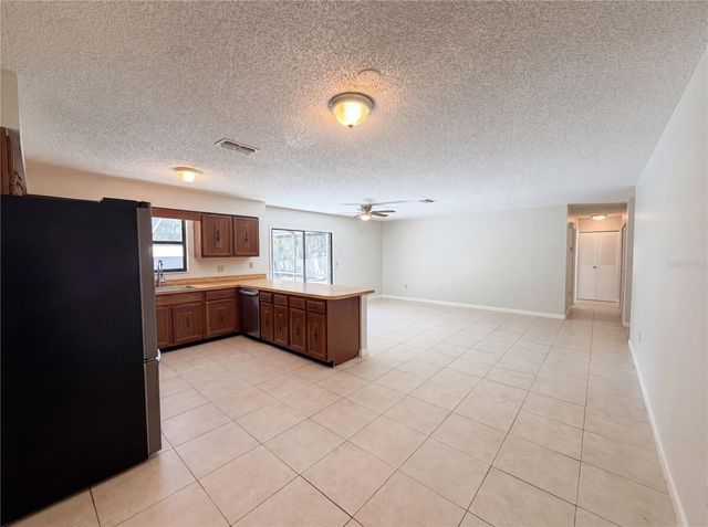 543 SILVER COURSE CIRCLE, Ocala, FL 34472