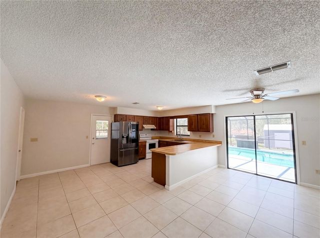 543 SILVER COURSE CIRCLE, Ocala, FL 34472
