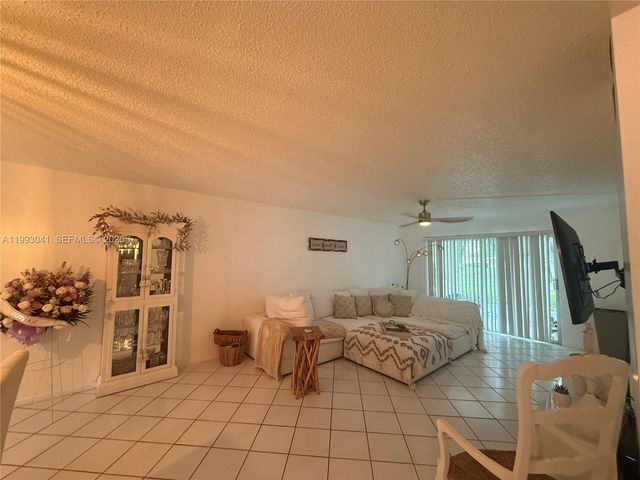 2403 Antigua Circle K1, Coconut Creek, FL 33066