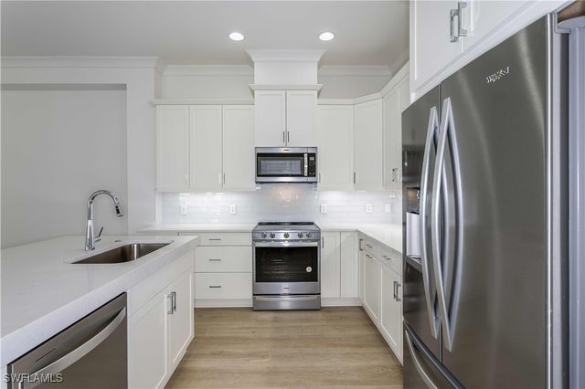 9032 Calypso CT, Naples, FL 34112