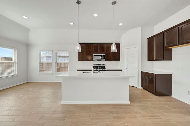 764 Grand Dale Drive, Lavon, TX 75166