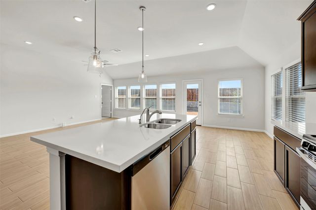 764 Grand Dale Drive, Lavon, TX 75166