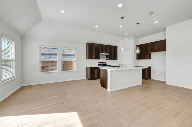 764 Grand Dale Drive, Lavon, TX 75166