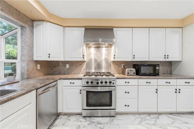 5316 Ambridge Drive, Calabasas, CA 91301