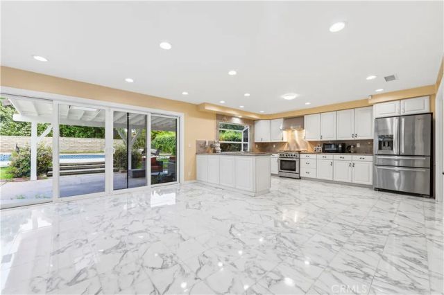 5316 Ambridge Drive, Calabasas, CA 91301