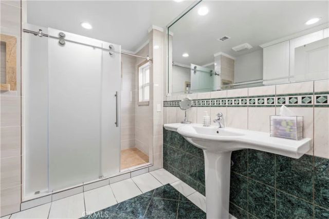 5316 Ambridge Drive, Calabasas, CA 91301