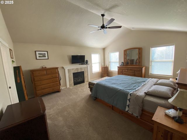 12595 COHO Way, Oregon City, OR 97045