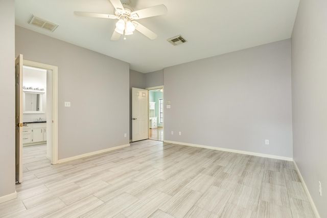 214 Dewberry Drive, Lake Jackson, TX 77566