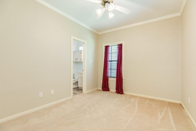 214 Dewberry Drive, Lake Jackson, TX 77566