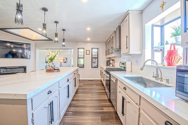 2700 Oxford Ave, Turlock, CA 95382