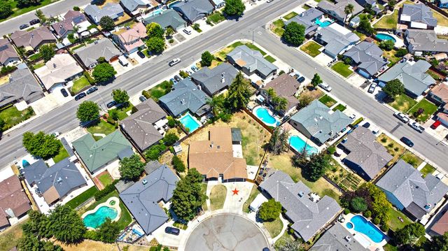 2700 Oxford Ave, Turlock, CA 95382