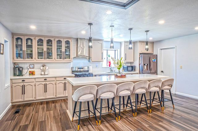 2700 Oxford Ave, Turlock, CA 95382