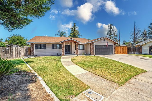 2700 Oxford Ave, Turlock, CA 95382