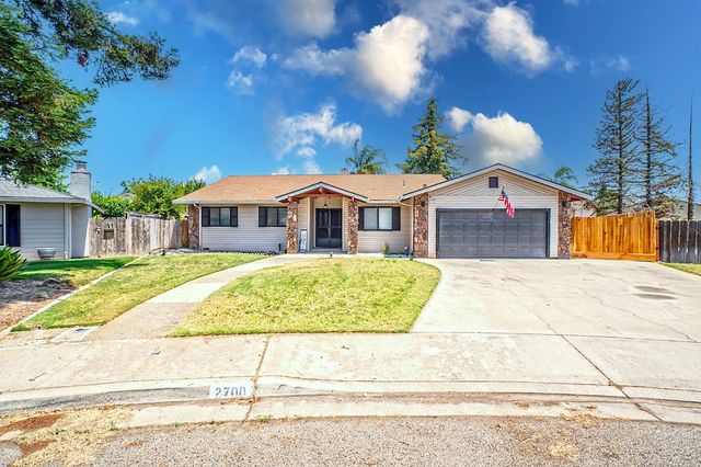 2700 Oxford Ave, Turlock, CA 95382