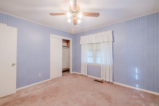 608 SE 6th Street, Wagoner, OK 74467