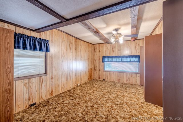 608 SE 6th Street, Wagoner, OK 74467