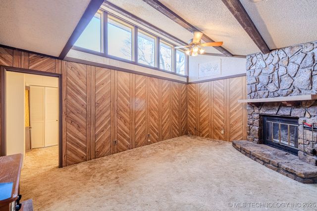 608 SE 6th Street, Wagoner, OK 74467