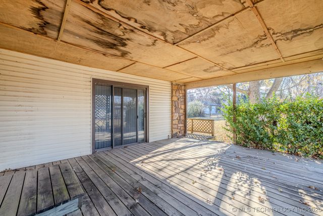 608 SE 6th Street, Wagoner, OK 74467