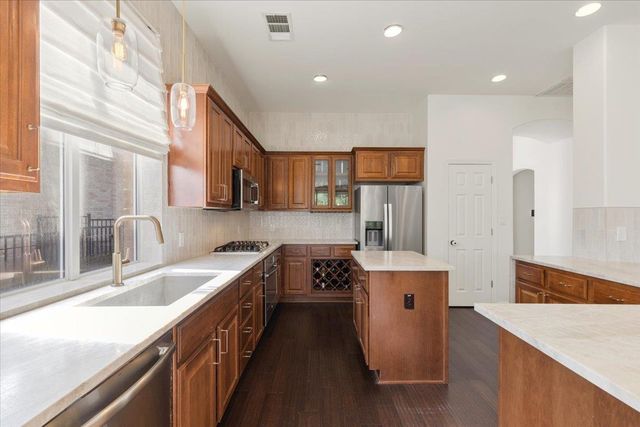 808 Bent Wood PL, Round Rock, TX 78665