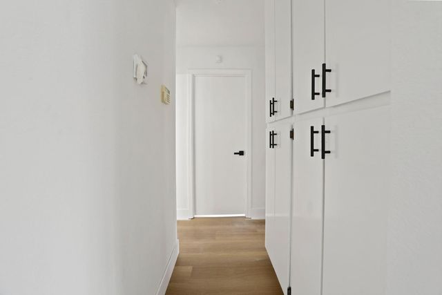 6 Smokey Leaf Ct, Sacramento, CA 95838