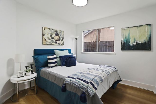 6 Smokey Leaf Ct, Sacramento, CA 95838